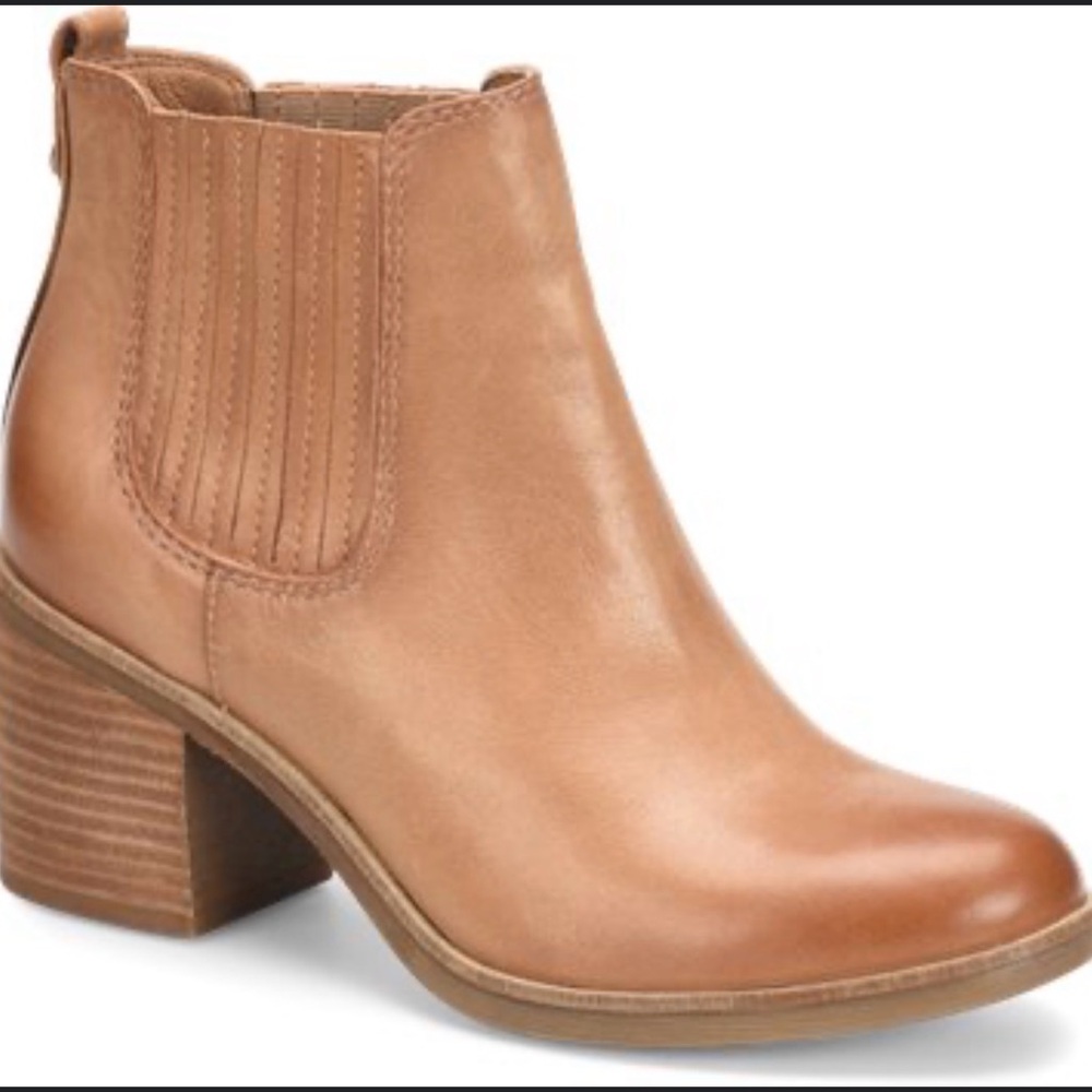 Sofft Tan Leather Chelsea Ankle Booties